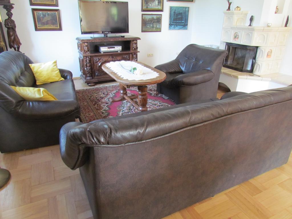 Wakacyjny Dom W Krakowie Ferienhaus